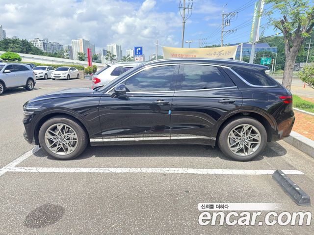 Genesis GV70 2.5T Gasoline 2WD — пробег 13 000 км — фото 4 из 5