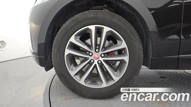 Jaguar F-PACE из Кореи Encar