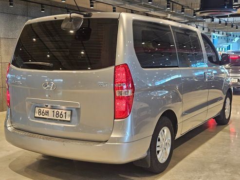 Hyundai Starex Van 5-Seater Smart — пробег 157 760 км — фото 2 из 5