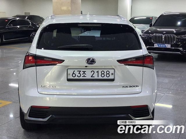 Lexus NX Supreme — пробег 92 810 км — фото 4 из 5