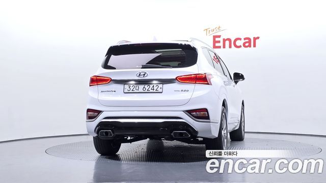 Hyundai Santafe Diesel 2.2 4WD Inspiration — пробег 94 269 км — фото 4 из 5