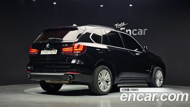 BMW X5 xDrive 30d — пробег 307 814 км — фото 2 из 5