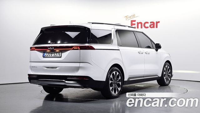 Kia Carnival 7-Seater Signature — пробег 32 342 км — фото 2 из 5