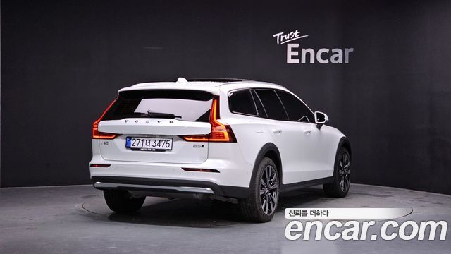 Volvo V60 из Кореи Encar