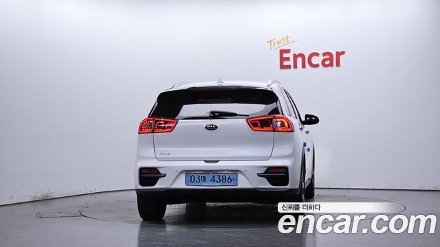 Kia Niro Noblesse — пробег 167 180 км — фото 4 из 5