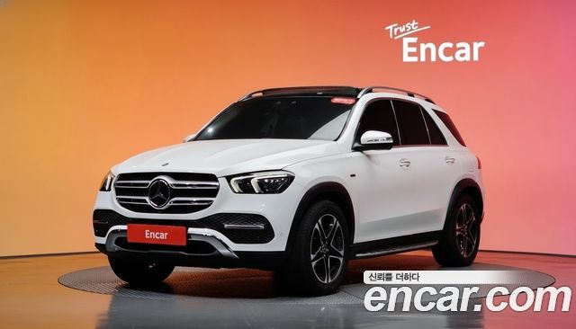 Mercedes-Benz GLE-Class GLE350e 4MATIC — пробег 99 059 км — фото 1 из 5