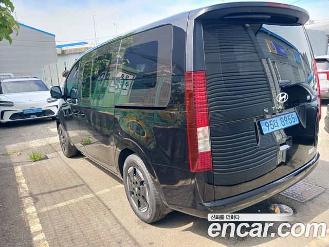 Hyundai Staria EV Cargo 5-Seater Modern — пробег 500 км — фото 4 из 5