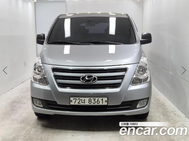 Hyundai Starex 11-Seater Wagon Smart — пробег 179 026 км — фото 1 из 5