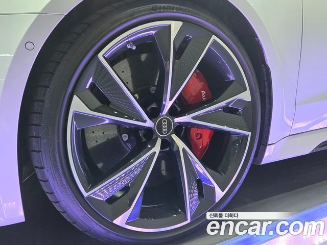 Audi RS7 4.0 TFSI Quattro — пробег 14 812 км — фото 5 из 5
