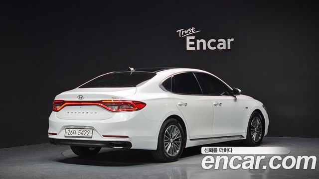 Hyundai Grandeur из Кореи Encar