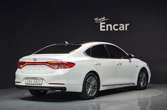 Hyundai Grandeur Exclusive Special — пробег 162 759 км — фото 2 из 5