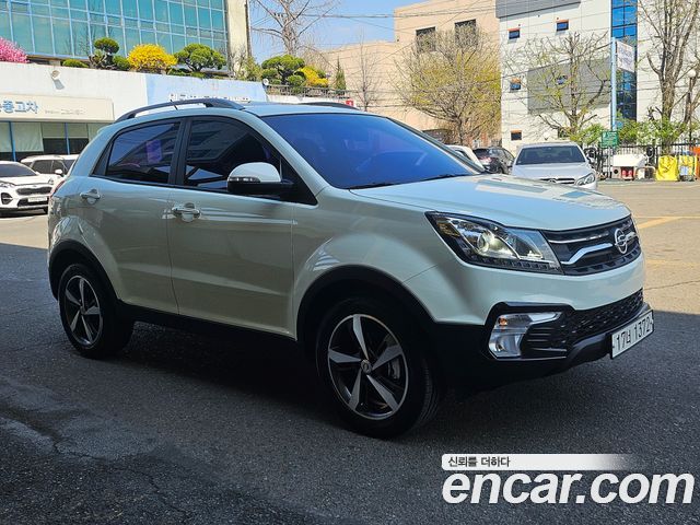 Ssangyong KORANDO 2.2 RX 4WD High DLX — пробег 127 000 км — фото 2 из 5