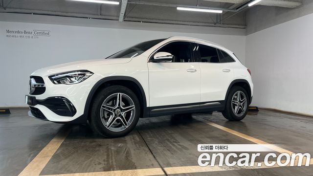 Mercedes-Benz GLA-Class GLA250 4MATIC — пробег 23 736 км — фото 1 из 5