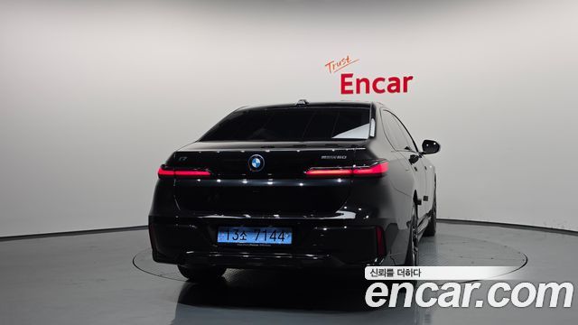 BMW i7 из Кореи Encar