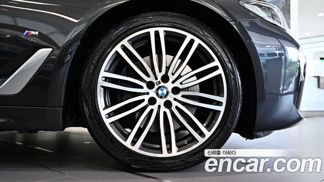 BMW 5-Series 523d xDrive M Sport — пробег 77 702 км — фото 5 из 5
