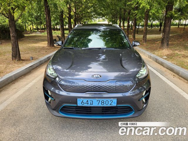 Kia Niro Noblesse — пробег 139 900 км — фото 2 из 5