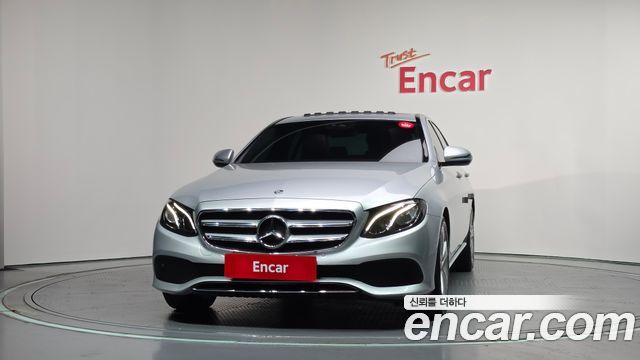 Mercedes-Benz E-Class из Кореи Encar