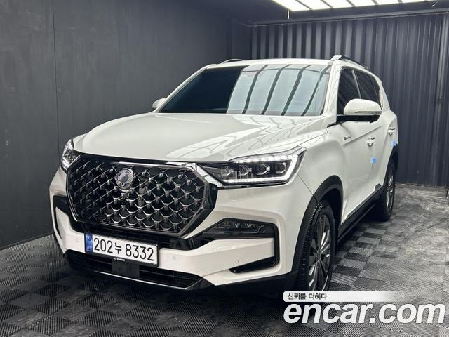 Ssangyong Rexton Disel 2.2 4WD The Black — пробег 32 642 км — фото 1 из 5