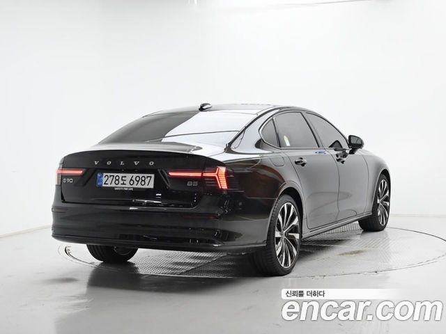 Volvo S90 B5 Ultra Bright — пробег 943 км — фото 2 из 5