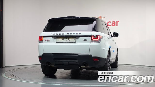 Land Rover Range Rover Sport 3.0 SDV6 HSE Dynamic — пробег 205 974 км — фото 4 из 5
