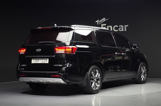 Kia Carnival 7-seater Limousine President — пробег 308 251 км — фото 2 из 5