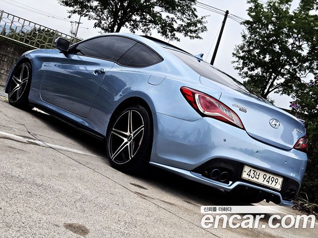 Hyundai Genesis из Кореи Encar