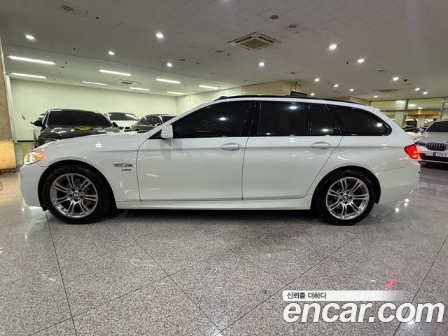 BMW 5-Series 525d xDrive M Sport Touring — пробег 243 176 км — фото 3 из 5