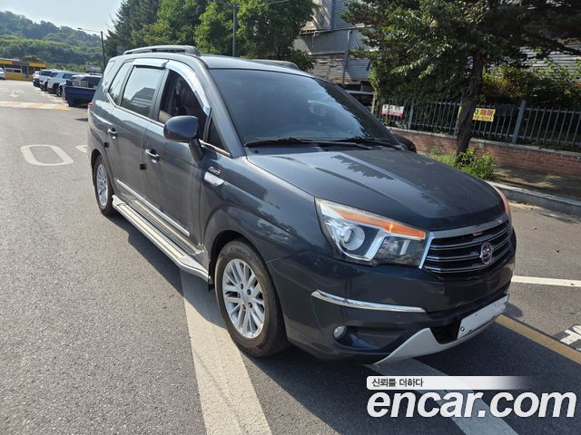 Ssangyong KORANDO 4WD GT 11-seater — пробег 133 000 км — фото 1 из 5