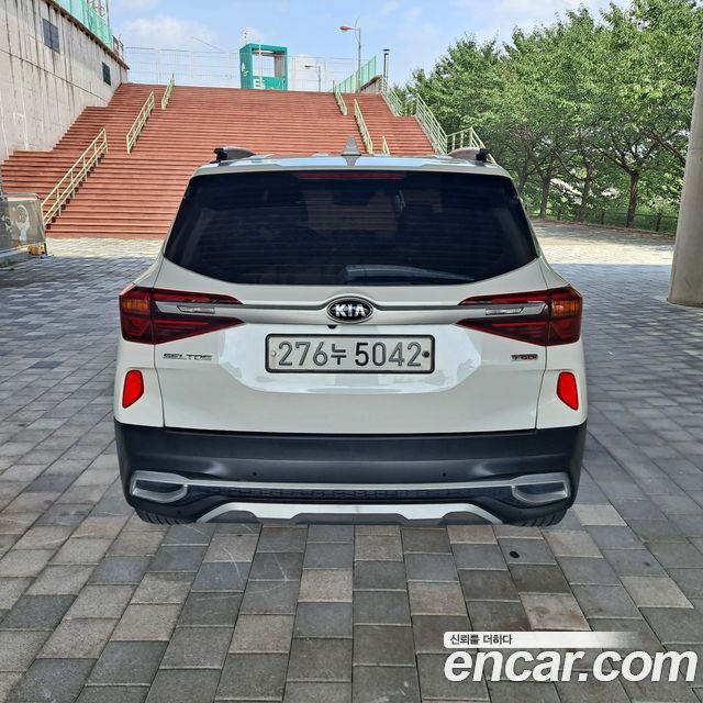Kia Seltos из Кореи Encar