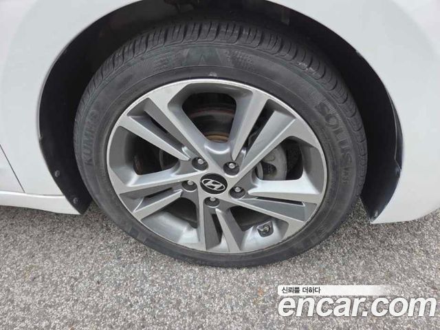 Hyundai AVANTE из Кореи Encar