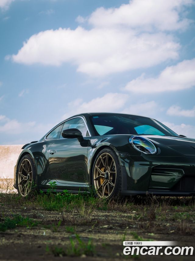 Porsche 911 GT3 Touring — пробег 8 900 км — фото 3 из 5
