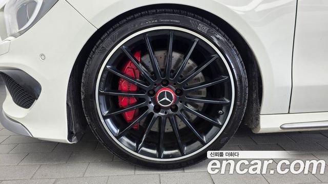 Mercedes-Benz CLA-Class CLA45 AMG 4MATIC — пробег 150 152 км — фото 5 из 5