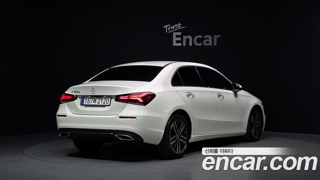 Mercedes-Benz A-Class A200d Sedan — пробег 83 292 км — фото 2 из 5