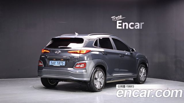 Hyundai Kona Premium — пробег 294 403 км — фото 2 из 5