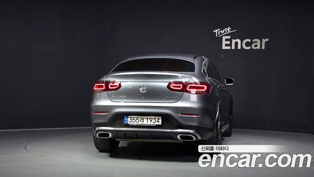 Mercedes-Benz GLC-Class GLC300 4MATIC Premium Coupe — пробег 54 974 км — фото 4 из 5