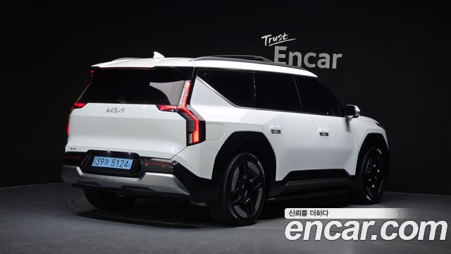 Kia EV9 из Кореи Encar