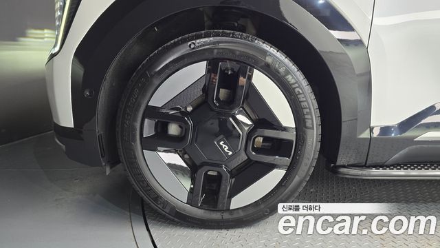 Kia EV9 из Кореи Encar