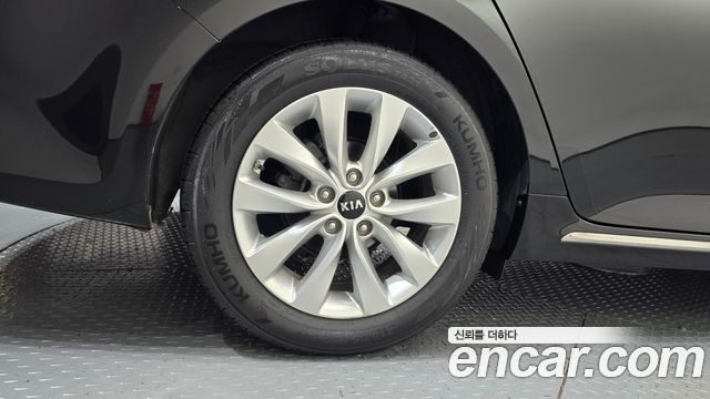Kia K5 из Кореи Encar