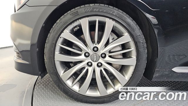 Hyundai Genesis из Кореи Encar