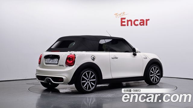 Mini Cooper Convertible Standard 3rd — пробег 114 168 км — фото 2 из 5