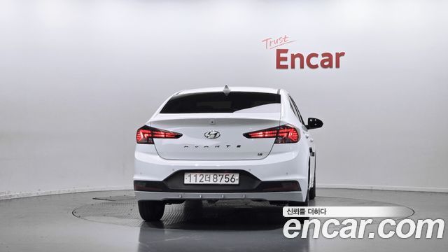 Hyundai AVANTE из Кореи Encar