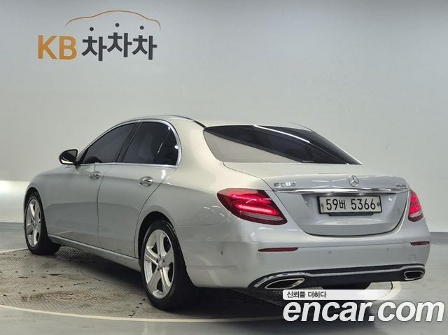 Mercedes-Benz E-Class из Кореи Encar
