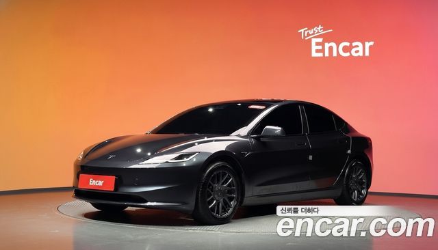Tesla Model 3 RWD — пробег 29 184 км — фото 1 из 5