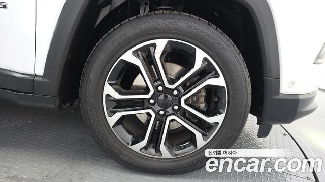 Jeep Compass 2.4 limited 2WD — пробег 39 209 км — фото 5 из 5