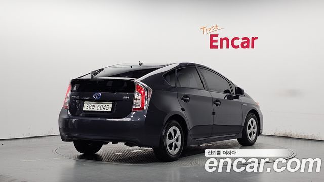 Toyota Prius из Кореи Encar
