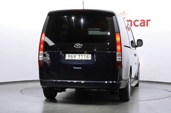 Hyundai Staria Cargo 3-Seater Modern — пробег 157 716 км — фото 4 из 5