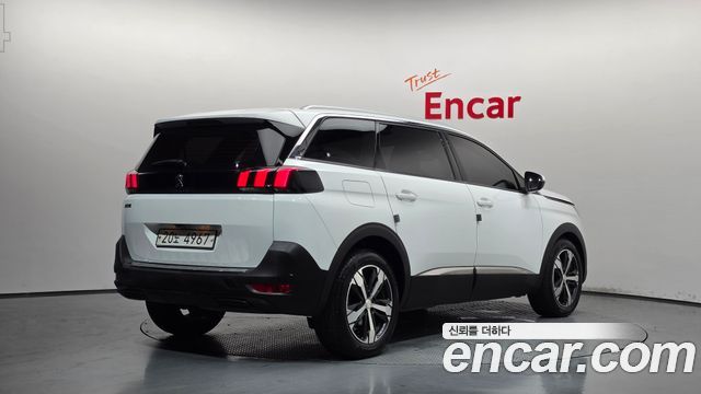 Peugeot 5008 из Кореи Encar