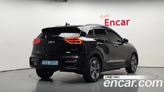 Kia Niro Noblesse — пробег 135 920 км — фото 2 из 5
