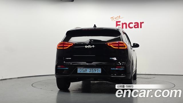 Kia Niro Noblesse — пробег 135 920 км — фото 4 из 5