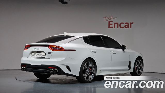 Kia Stinger из Кореи Encar